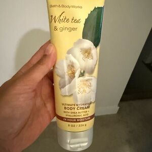 Bath and body Body Works White Tea and Ginger body cream NEW